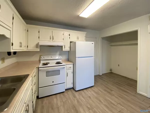 Decatur, AL 35603,1816 SW Glenn Street #SW