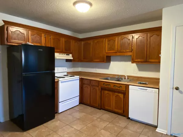 Decatur, AL 35603,1803 Graymont Lane