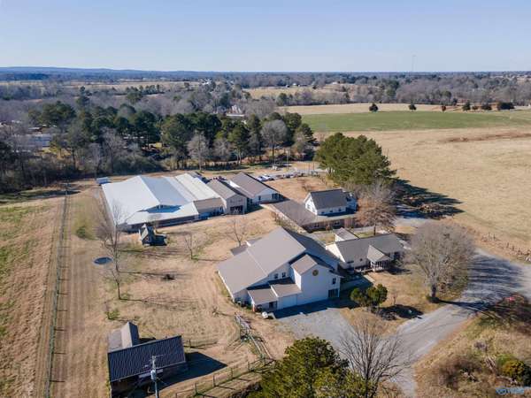 662 County Road 655, Hanceville, AL 35077