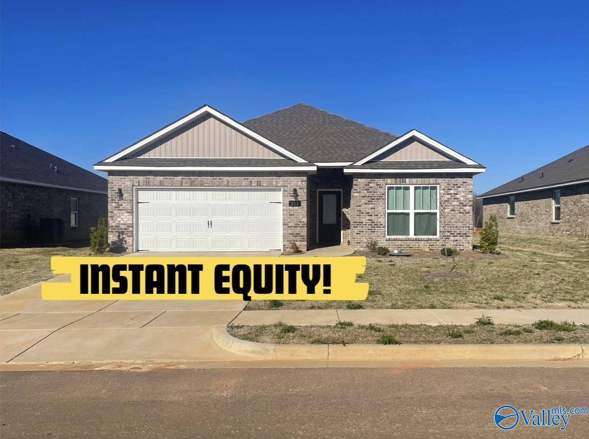 212 Pine Island Avenue, Toney, AL 35773
