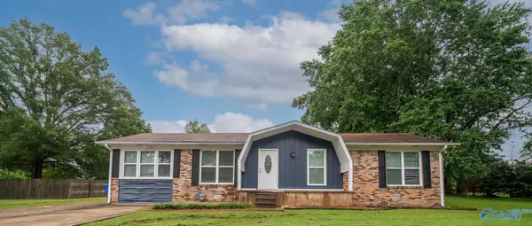 16642 Jay Street, Athens, AL 35611