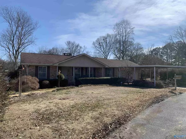 1204 Elm Circle, Albertville, AL 35950