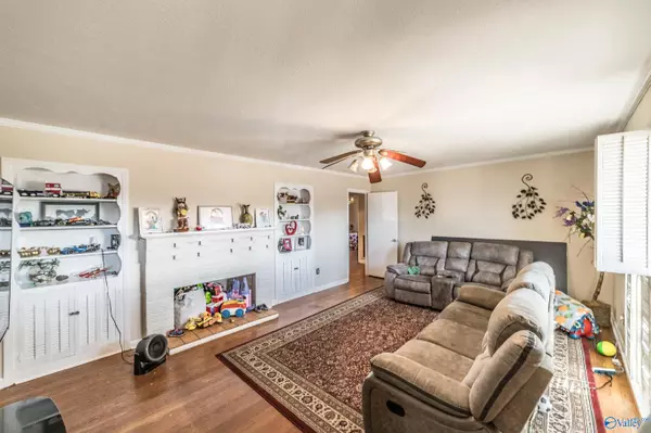 1601 Chapman Avenue, Huntsville, AL 35811