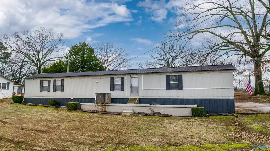 1004 Dr Lee Avenue, Bridgeport, AL 35740