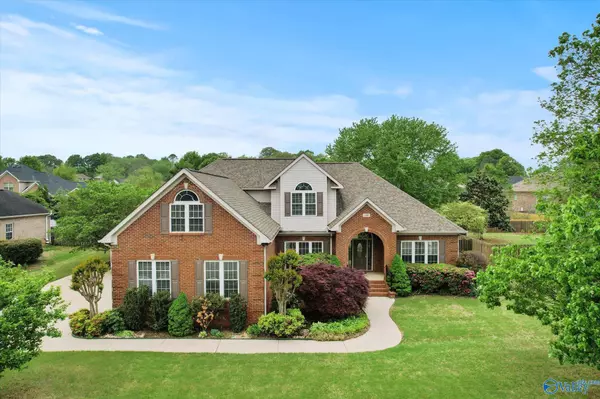 114 River Meadow Way, Huntsville, AL 35811