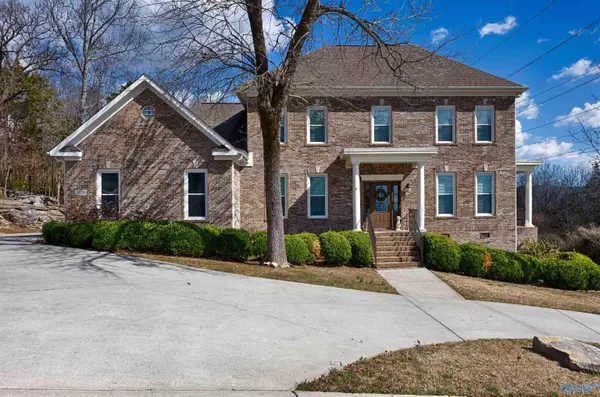 2129 Springhouse Road, Huntsville, AL 35802