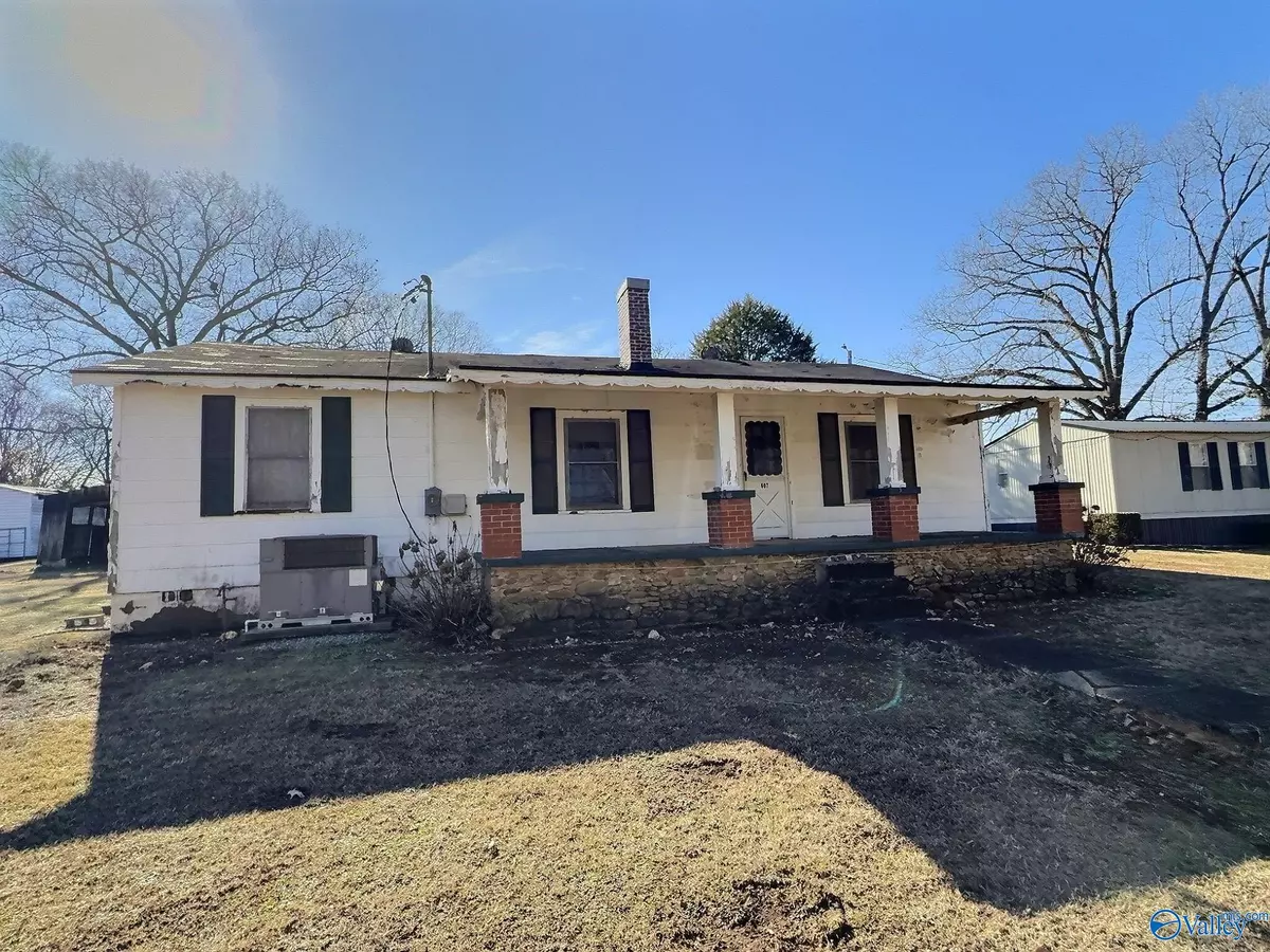 Bridgeport, AL 35740,607 10th Street