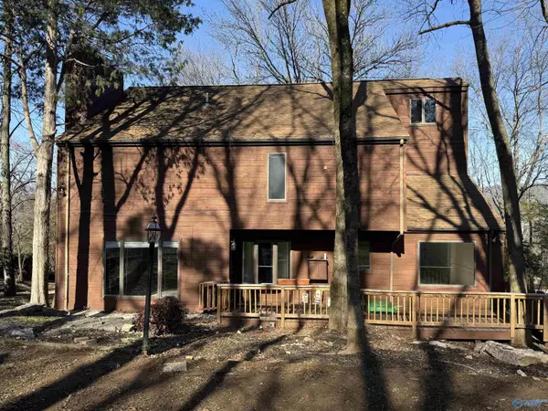 1422 Governors Drive SE, Huntsville, AL 35801