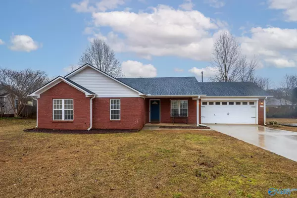 239 Falcon Ridge Drive, Huntsville, AL 35811