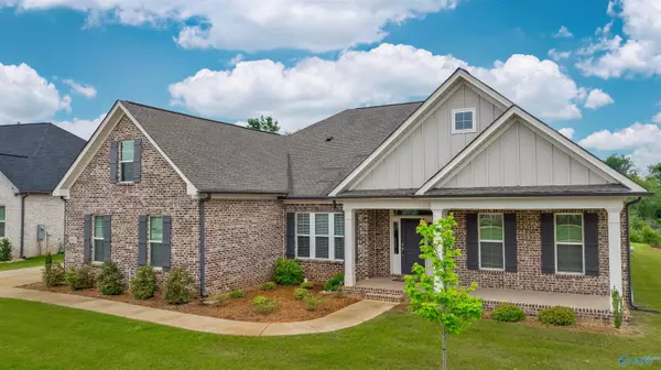 8014 Tupelo Gum Trace SW, Huntsville, AL 35802