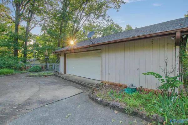 Huntsville, AL 35801,2311 Big Cove Road