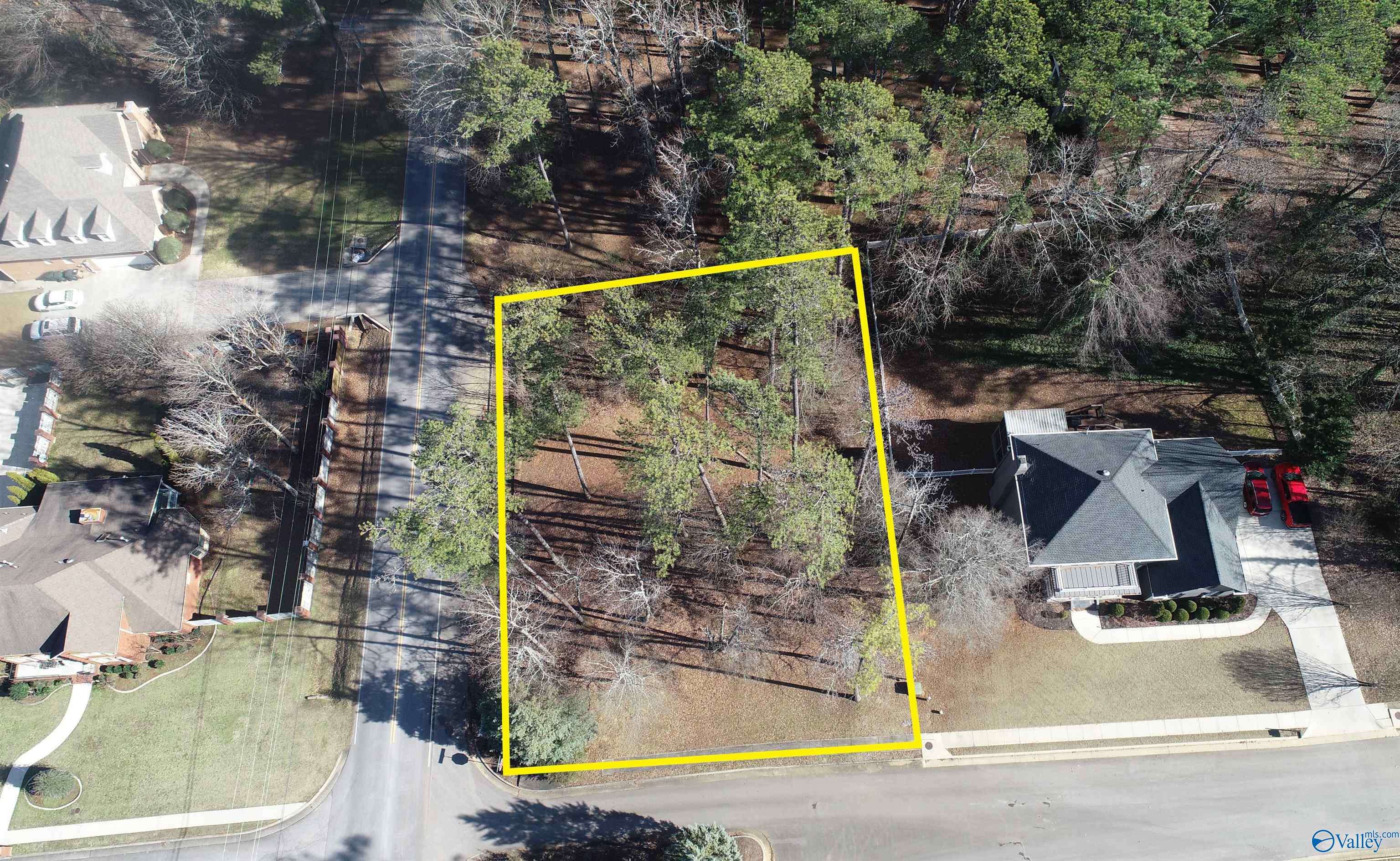 3402 Cedarhurst Drive SW, Decatur, AL 35603