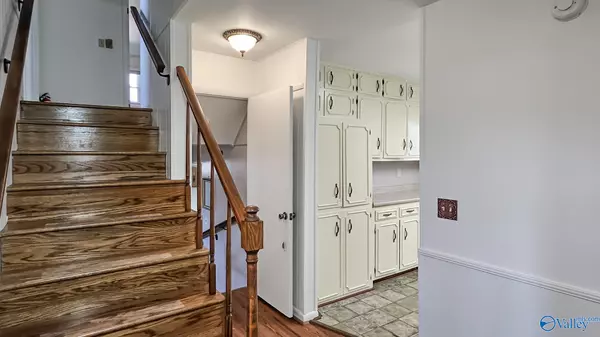 Owens Cross Roads, AL 35763,2423 Old Hwy 431