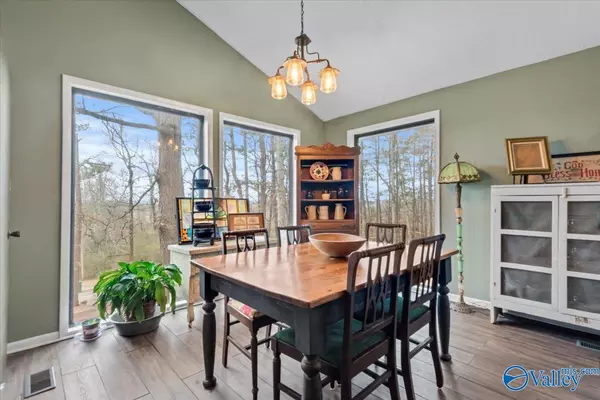 Hanceville, AL 35077,245 County Road 544