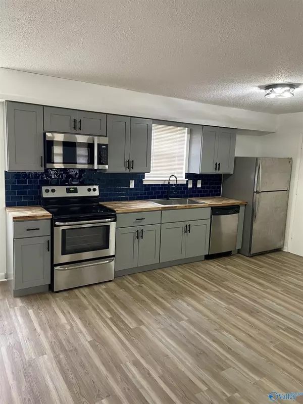 Scottsboro, AL 35769,79 Snow Drive