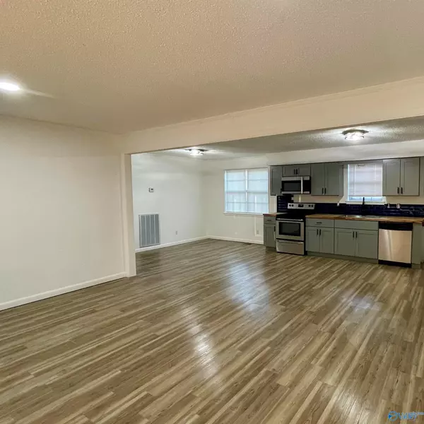 Scottsboro, AL 35769,79 Snow Drive