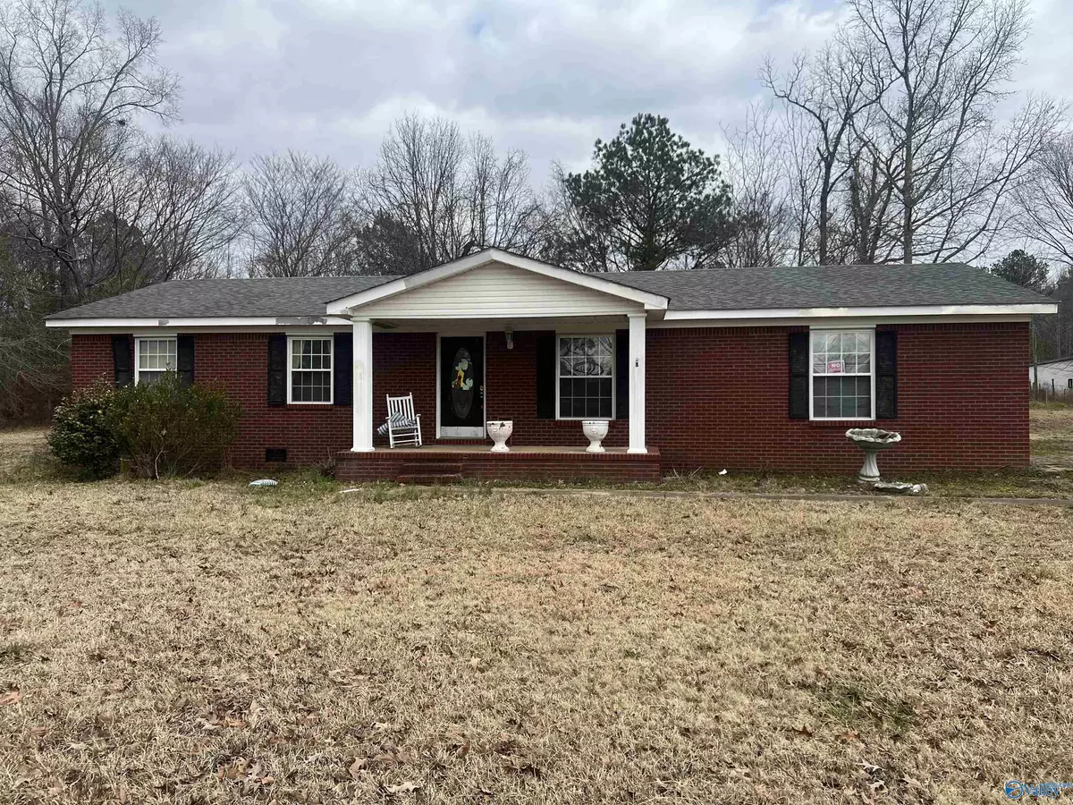 Leighton, AL 35646,3190 County Line Road