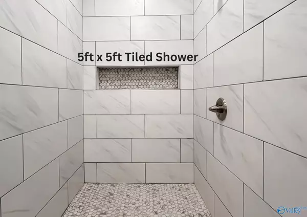 Arab, AL 35016,476 NE 2nd Street