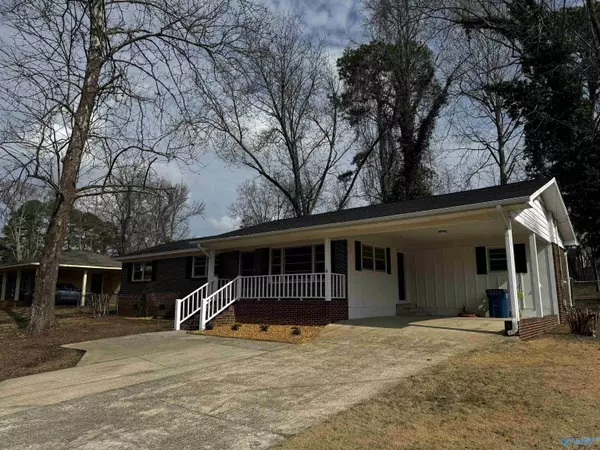 204 3rd Street NE, Arab, AL 35016
