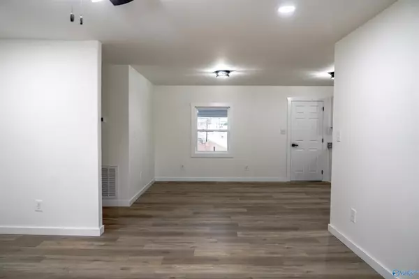 Altoona, AL 35952,7015 10th Avenue