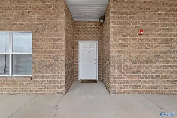 Athens, AL 35611,6122 Bay Village Drive #109