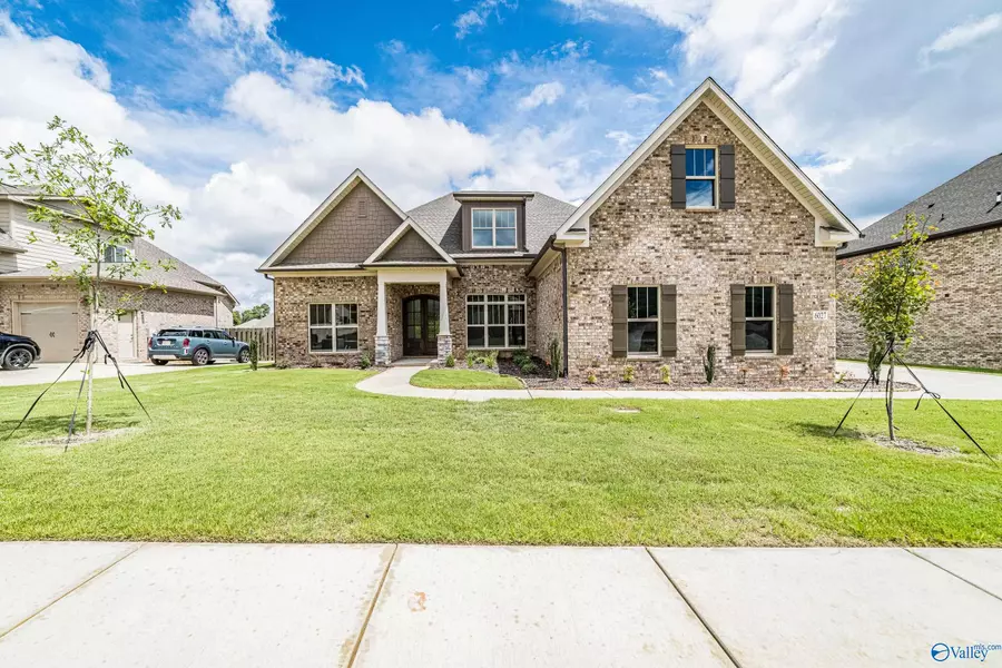 6027 Peach Pond Way SE, Owens Cross Roads, AL 35763