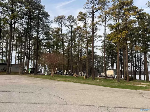 Athens, AL 35611,13767 Hatchie Lane