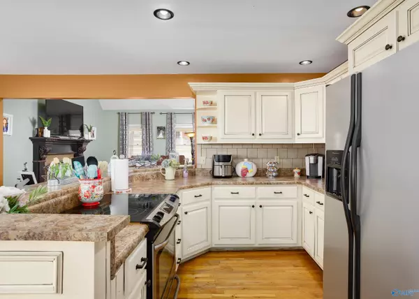 Russellville, AL 35653,227 James Road