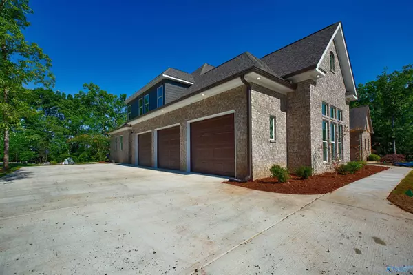 Athens, AL 35613,125 Players Lane