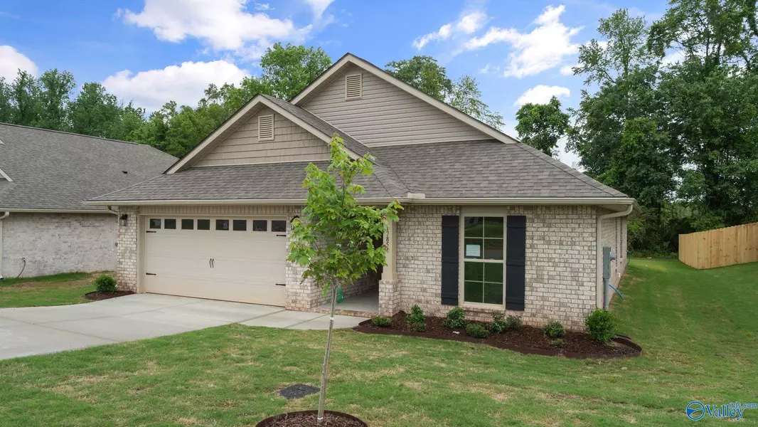 19854 Redhawk Drive, Athens, AL 35611