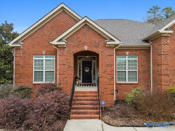 Owens Cross Roads, AL 35763,7047 Pale Dawn Place SE