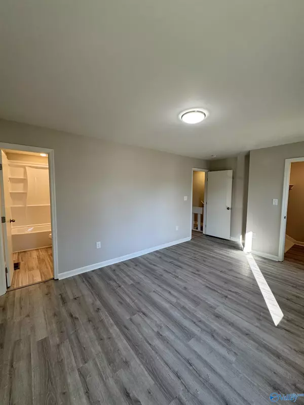 Huntsville, AL 35802,9006 Mahogany Row