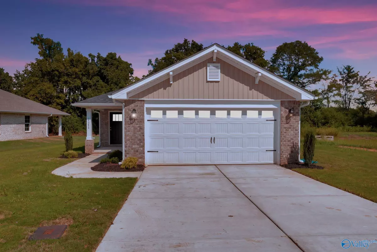 Athens, AL 35611,15480 Lapwing Cove