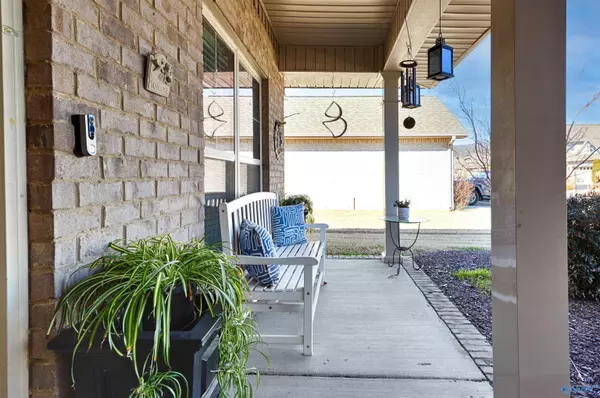 Owens Cross Roads, AL 35763,3012 Greenway Circle SE