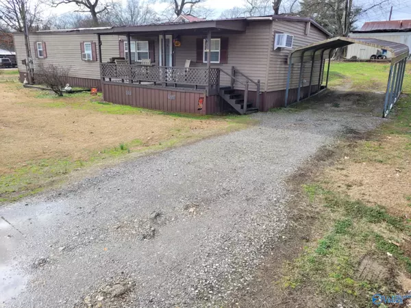 Bridgeport, AL 35740,903 Busbey Avenue