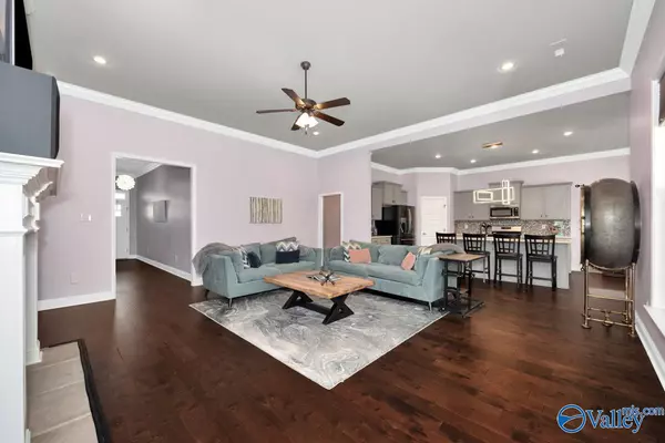 Owens Cross Roads, AL 35763,5000 Grayson Island Road