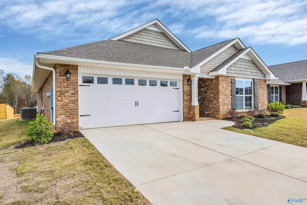 Owens Cross Roads, AL 35763,6132 Feather Way SE