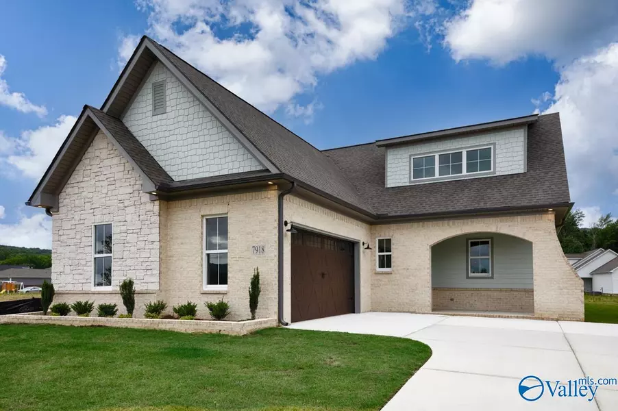 7918 Autumn Glen Drive SE, Owens Cross Roads, AL 35763