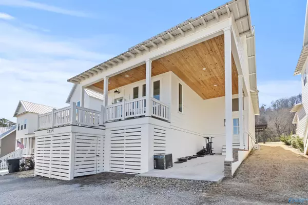 3235 Hardin Road, Guntersville, AL 35976