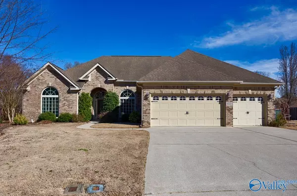 Owens Cross Roads, AL 35763,4606 Garden Moss Drive SE