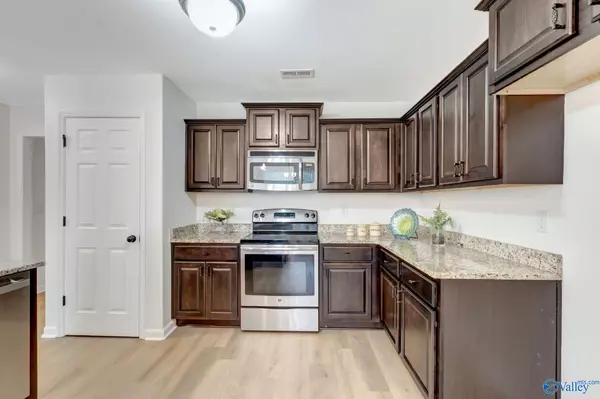 Owens Cross Roads, AL 35763,100 Hunter Way