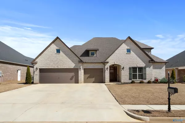 209 Somerdale Lane, Huntsville, AL 35811