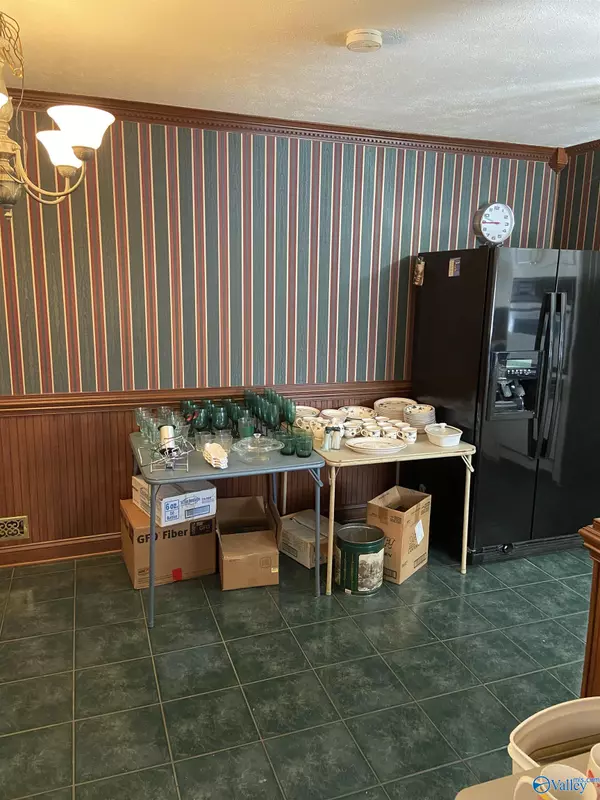 Gadsden, AL 35904,210 Pineridge Drive