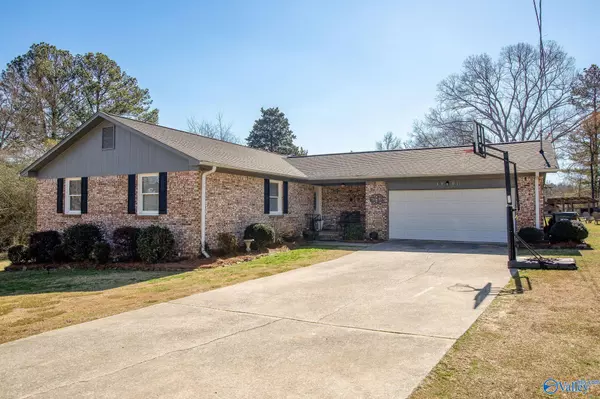 3991 S Southpoint Circle S, Southside, AL 35907