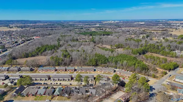 Decatur, AL 35603,7.5 Brownstone Court Sw