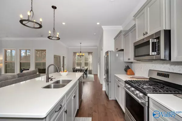 3018 Peevey Creek Lane, Owens Cross Roads, AL 35763