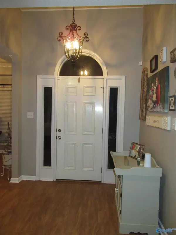 Decatur, AL 35603,2701 SW Little John Street