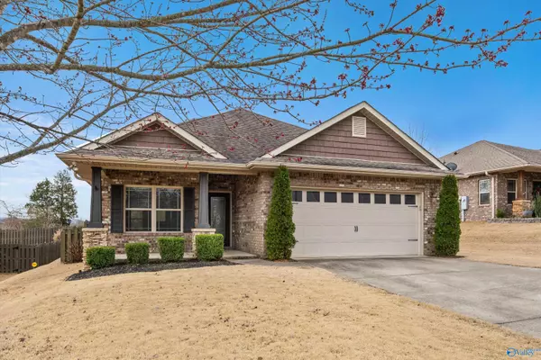 2909 Magnolia Park Drive, Owens Cross Roads, AL 35763