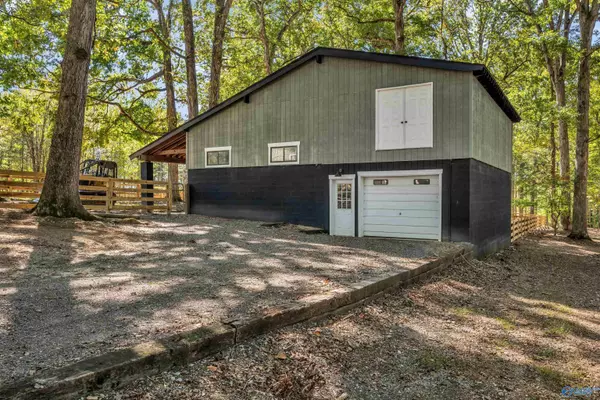 Flintville, TN 37335,168 Oliver Smith Road