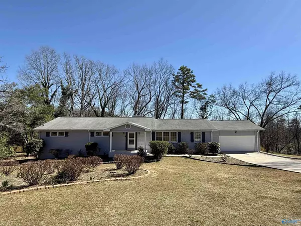 180 Azalea Drive, Gadsden, AL 35901